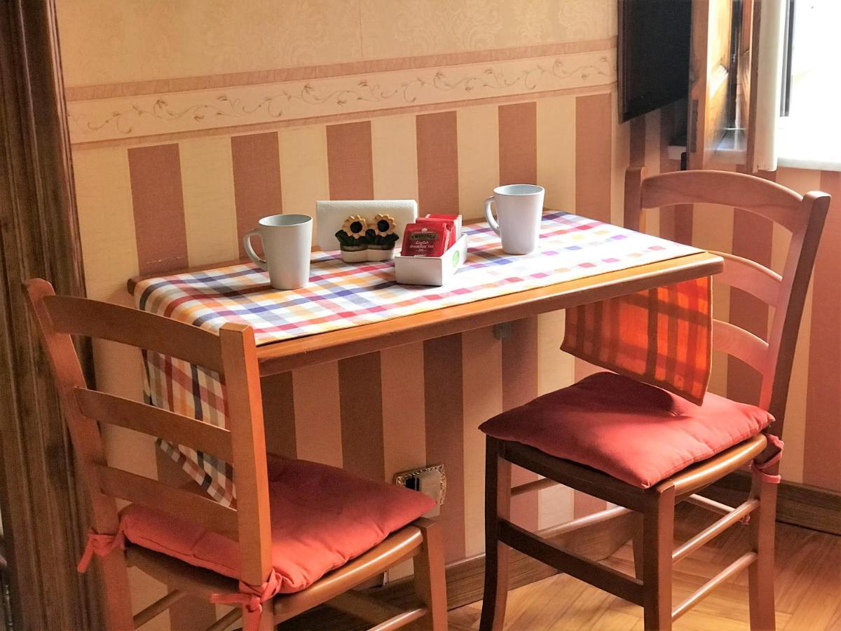 Oscar Apartment نابولي المظهر الخارجي الصورة